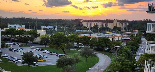 Building Photo - 18021 Biscayne Blvd Unit 903