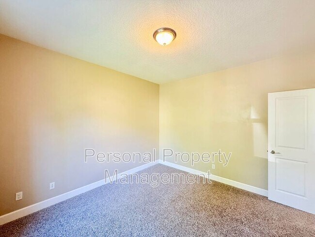 Photo - 14317 NE 40th Cir