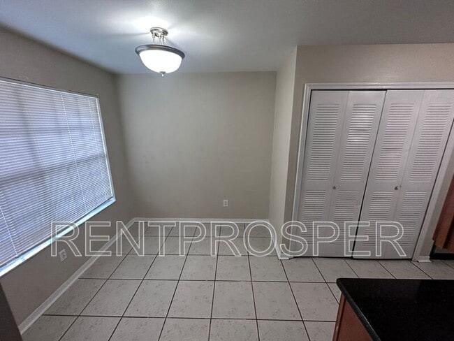 Photo - 5980 Scotchwood Glen Unit 103