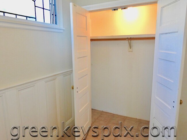 Photo - 10197-1136 Unit A