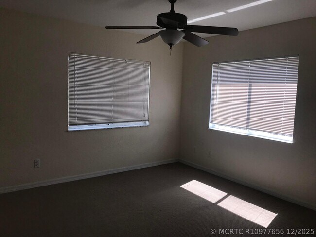 2098 Newport Isles Blvd
