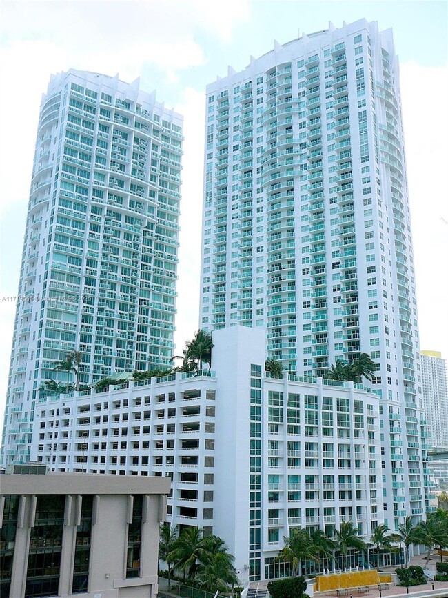 Photo - 31 SE 5th St Condominio Unidad 1703