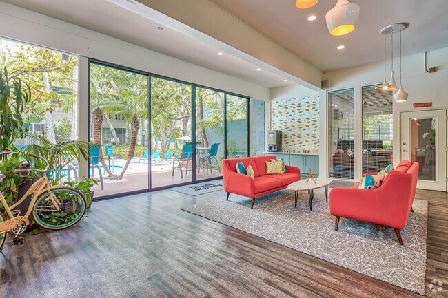 Building Photo - Rancho Los Feliz Rental