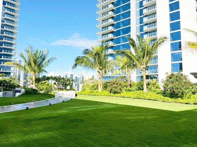 Building Photo - The Park on Keeaumoku #2208L | Honolulu, HI Unit 2208L
