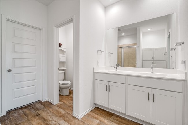 Photo - 2815 Magnolia Blossom Ln