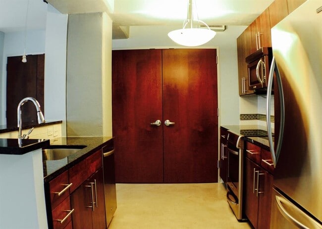 Photo - 800 Brazos St Unit 903