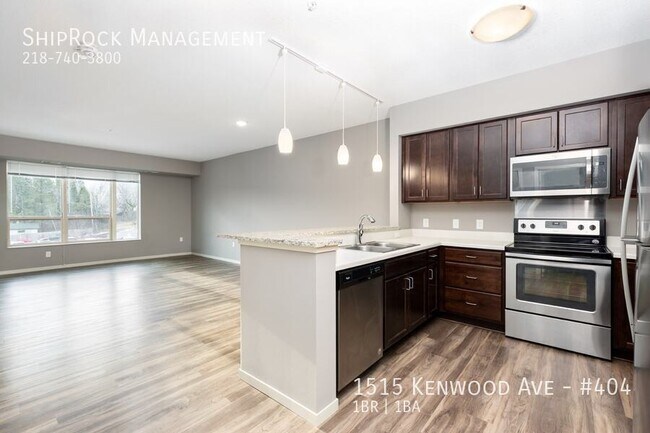 Photo - 1515 Kenwood Ave Unidad #404