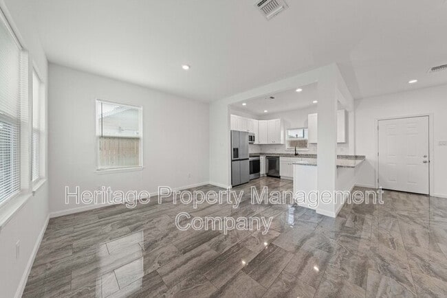 Photo - 323 Gabriel Unit 101