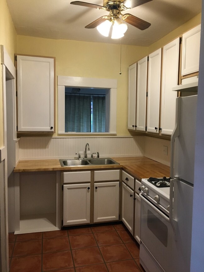 Photo - 734 E Drachman St