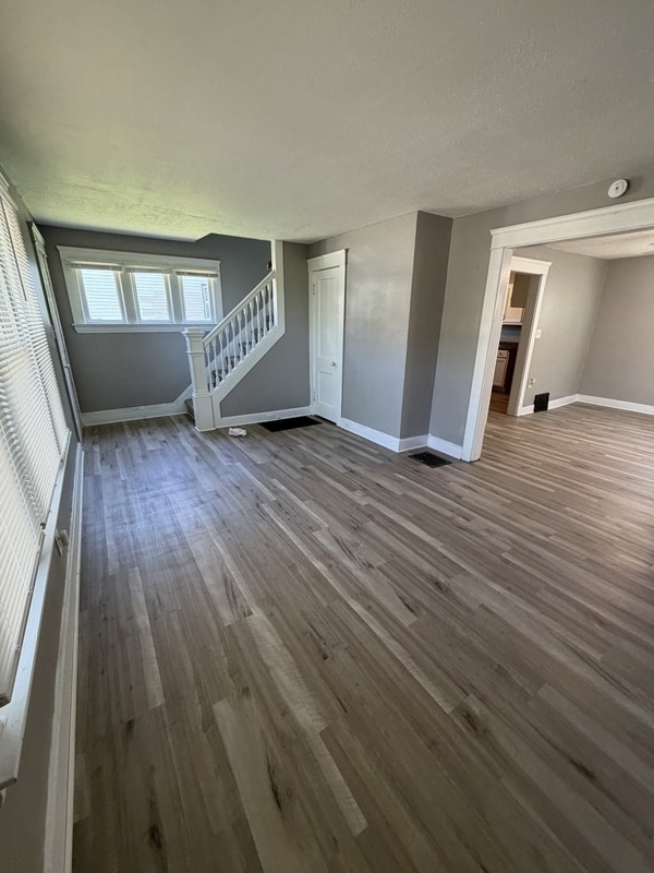 Photo - 7700 Goodman Ave