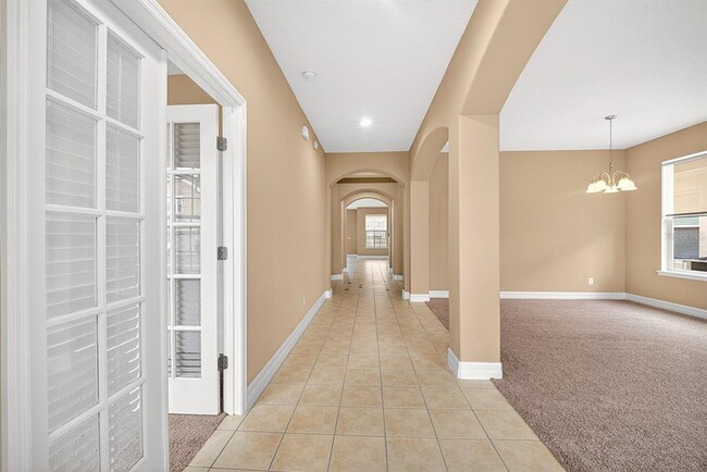 Photo - 1374 Lexington Ave