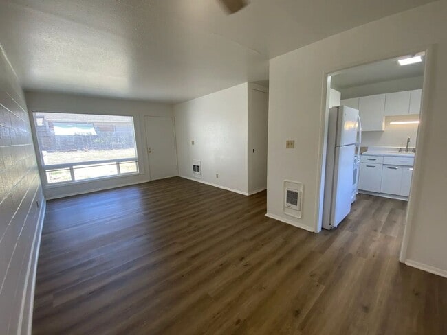 Photo - 769 NE Alameda Ave
