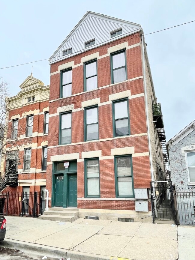 Building Photo - 1629 S Throop St Unit 3F
