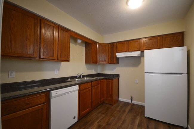 Building Photo - Lockwood Duplex Unit 402