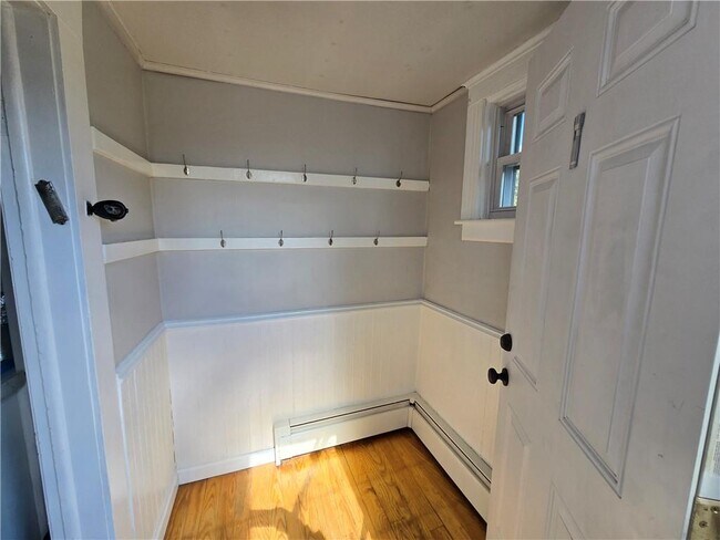 Photo - 1019 Victory Hwy