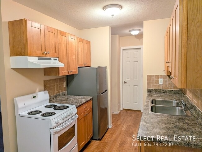 Photo - 1755 No 9 Highway308 Unit 308