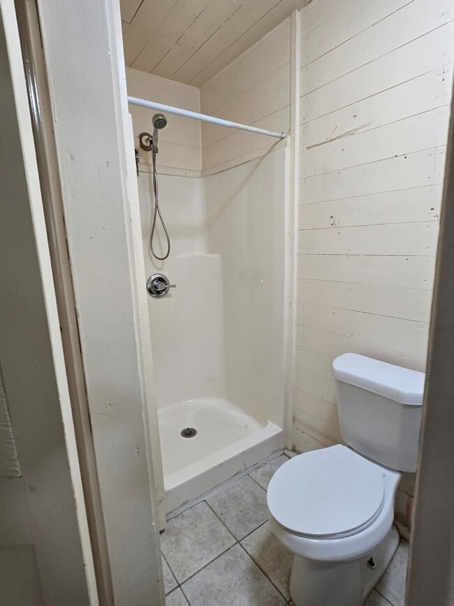 Photo - 310 E Defee Ave