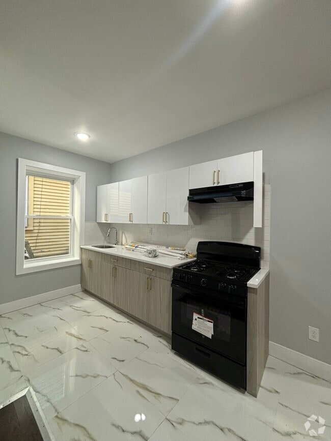 Building Photo - 304-306 Renner Ave Rental