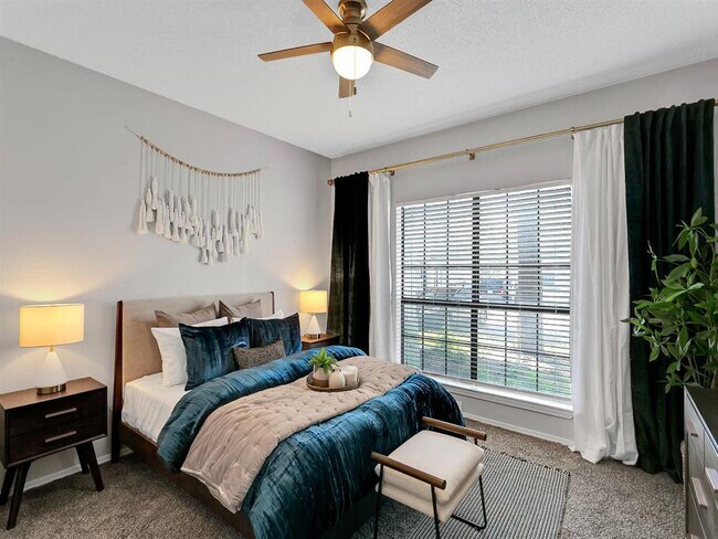 Photo - Westover on 80