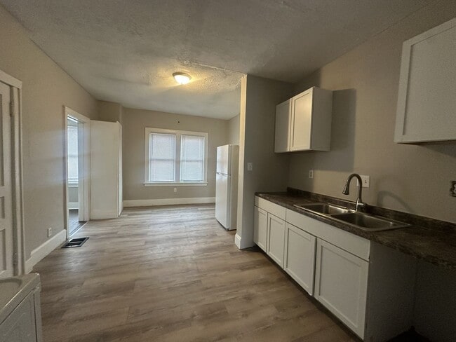 Photo - 3 Bedroom West Side House