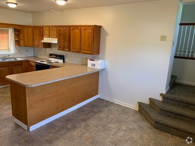 Building Photo - 5302 Lycoming Mall Dr Unit 2 Rental