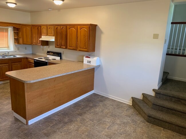 Photo - 5302 Lycoming Mall Dr Apartments Unit 2