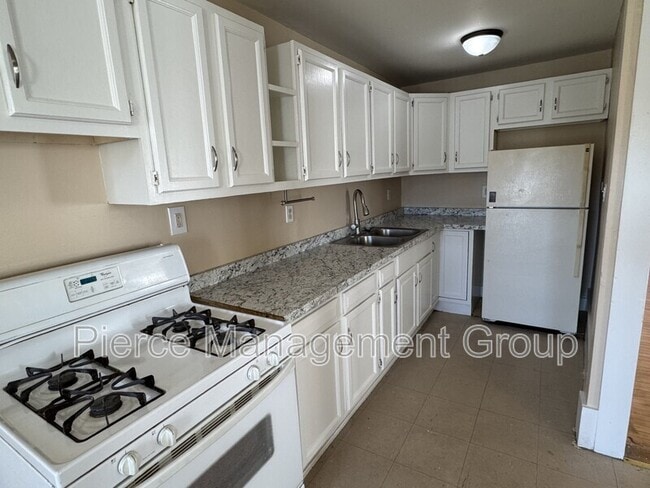 Photo - 521 Massabesic St Unit 3E