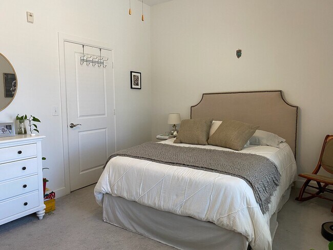 Photo - 1900 Genesee St Unit 103