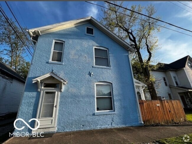 Building Photo - 415 Oak St Rental