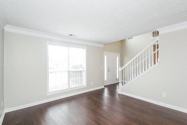 Photo - 1122 Cameron Rd