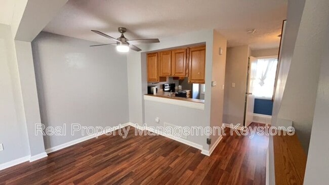 Photo - 231 Shadowlawn Cir