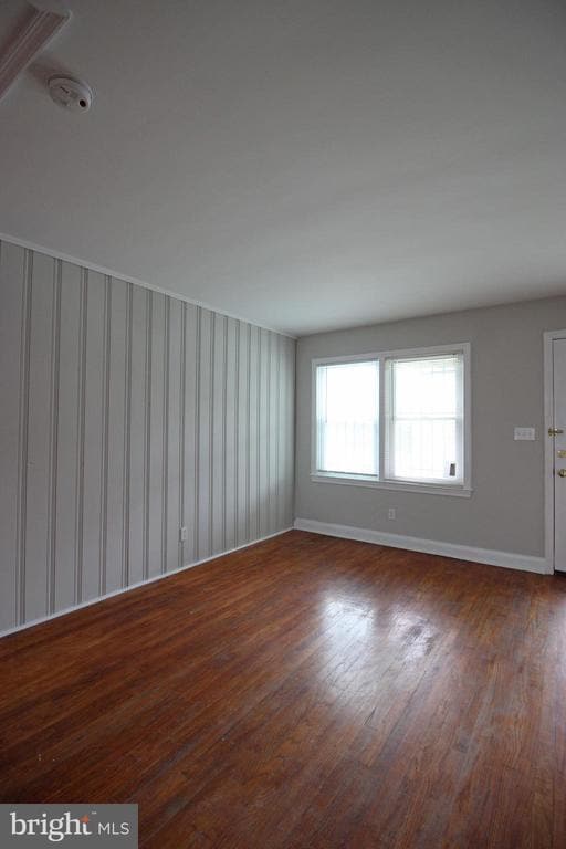 Photo - 529 Parksley Ave