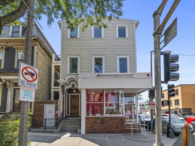 Photo - 753 E Broadway Unit 2