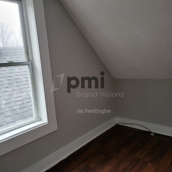 Photo - 941 E Cantrell St