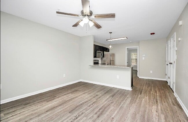 Photo - Charming 1 Bedroom/1 Bathroom Condo - Newl...