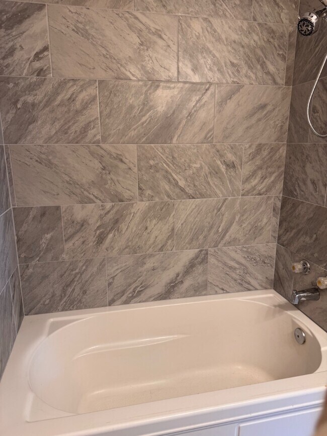 Photo - 1305 Davis St