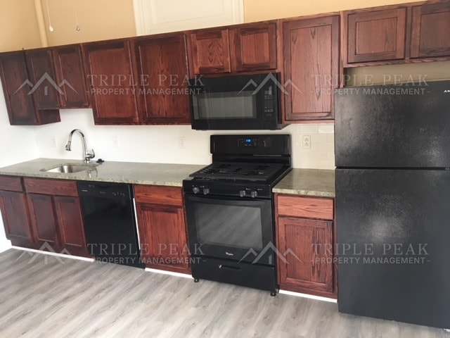 Building Photo - 1044 DeKalb St Unit 2F