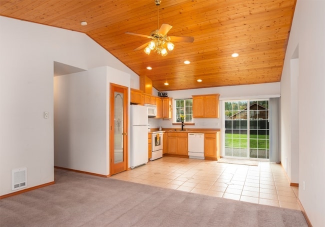 Photo - 761 Sauk Ave