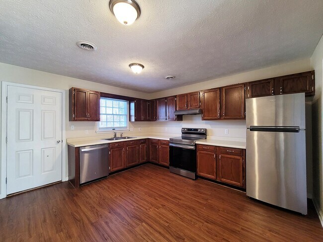 Photo - 316 Jones Ln