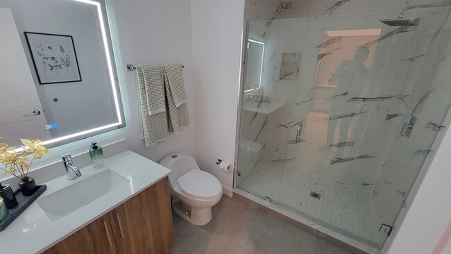 Photo - 2028 Jackson St Unit A2