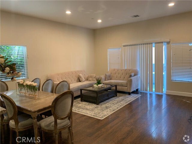 Building Photo - 6631 Murietta Ave Rental