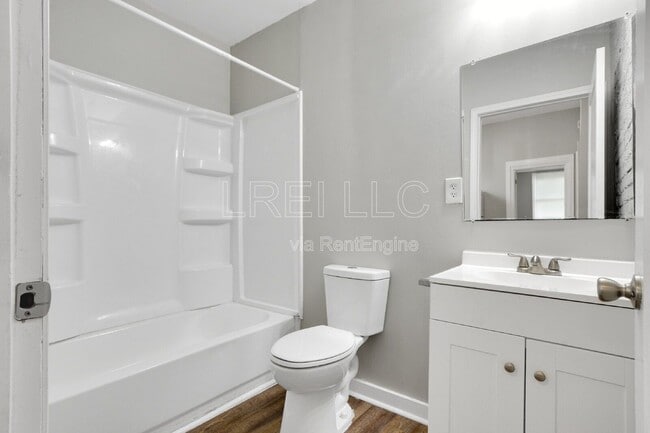 Photo - 3932 Rankin St