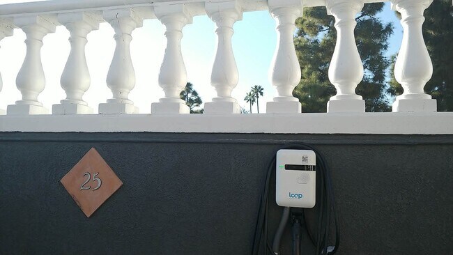 Photo - Carmel Heights Apts