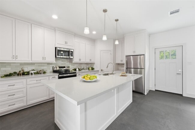 Photo - 12204 Hairston Cir Unit B