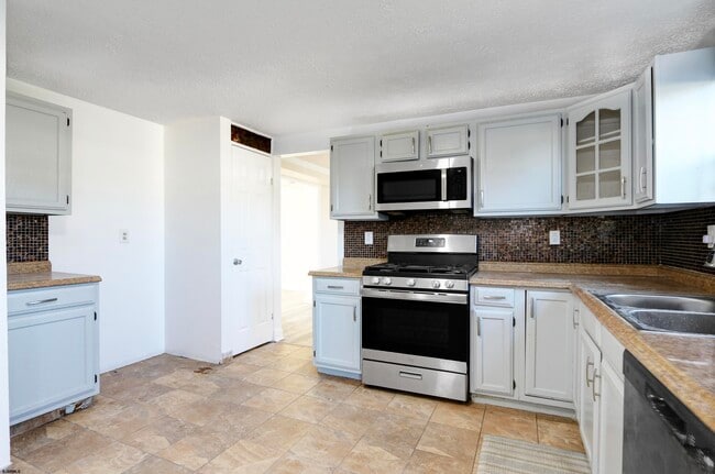 Photo - 1649 N Missouri Ave House