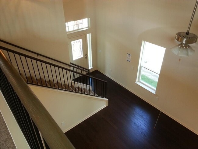 Photo - 2504 McDonald Way