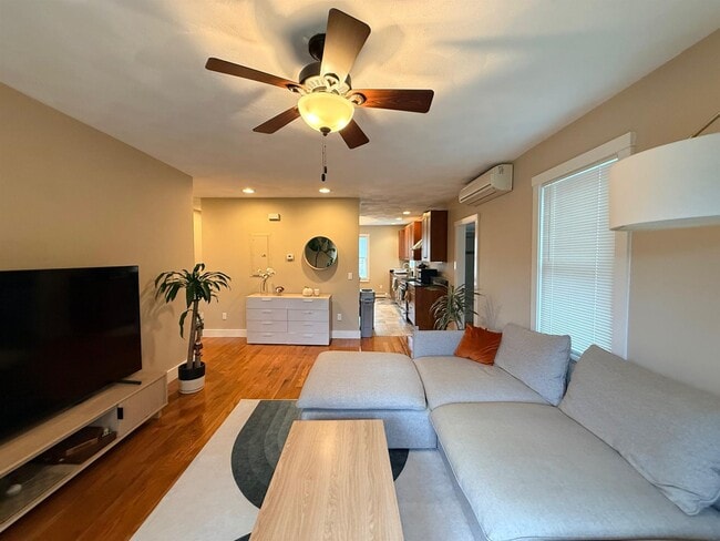 Photo - 119 Central St Unidad 1