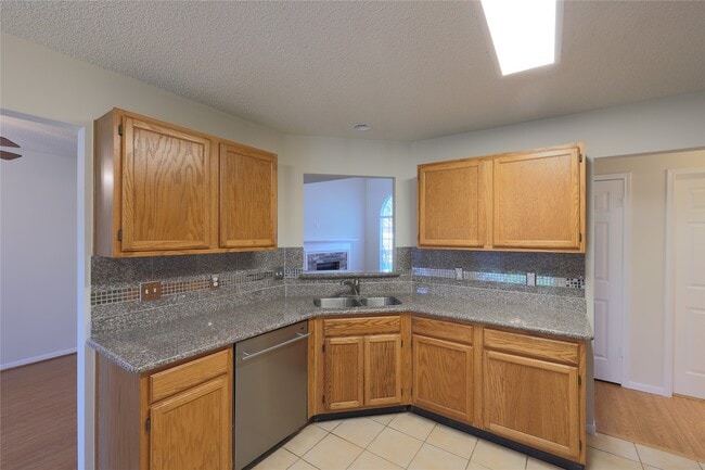 Photo - 10015 Red Wolf Ln