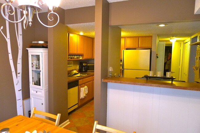 Photo - 108 Burwash Ave