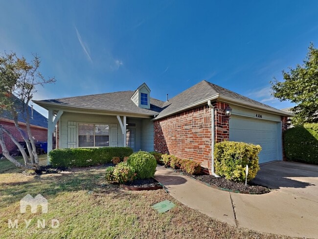 Building Photo - 4306 South Tamarack Ave W